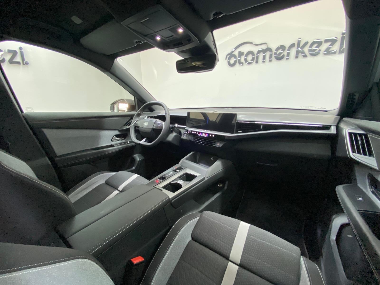 OPEL GRANDLAND 23